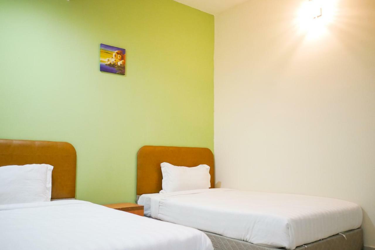 Hotel 126 Sepang Buitenkant foto