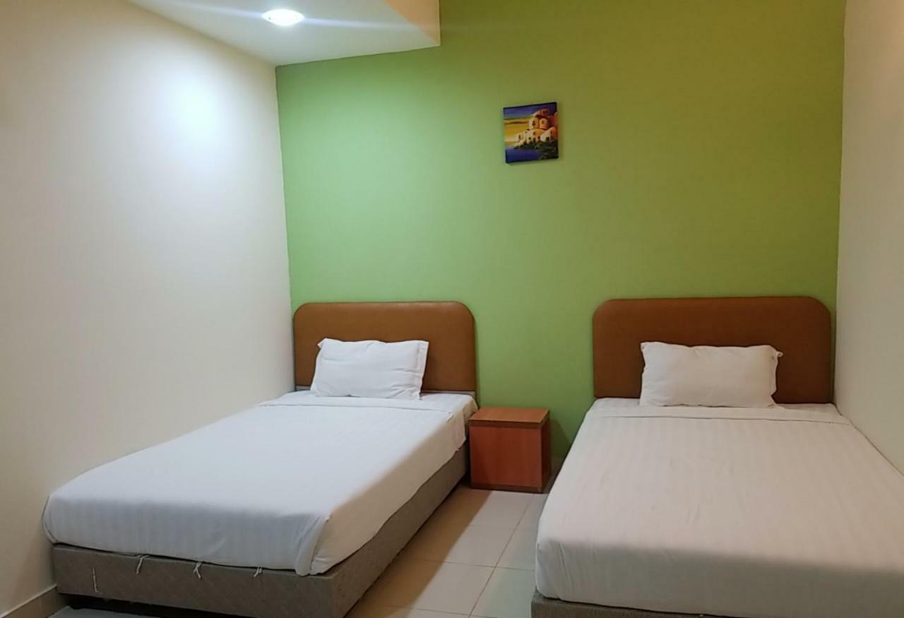 Hotel 126 Sepang Buitenkant foto