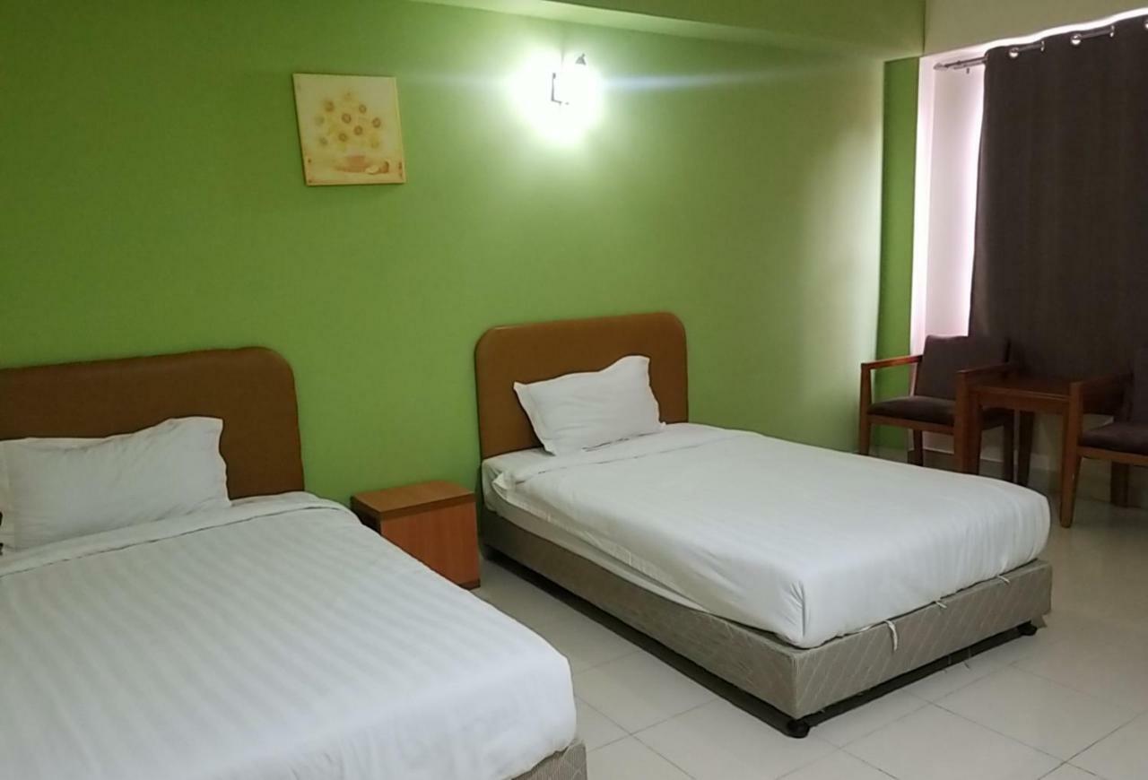 Hotel 126 Sepang Buitenkant foto